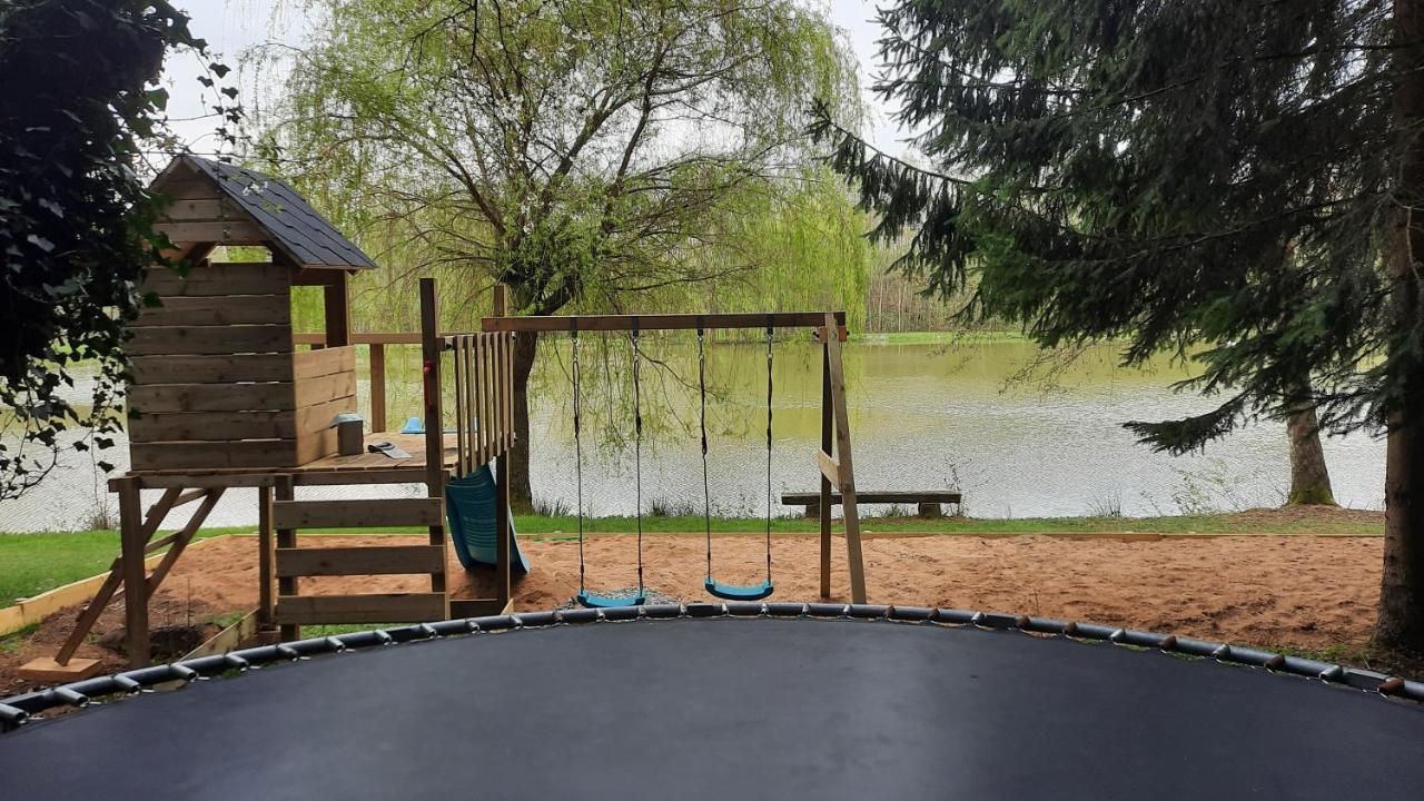 مبيت وإفطار Lonny Les Etangs Du Moulin D'Harcy المظهر الخارجي الصورة